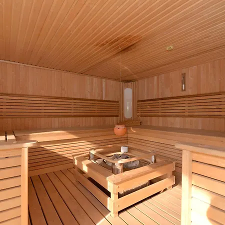別荘 Privatif Avec Spa, Sauna A Colmar